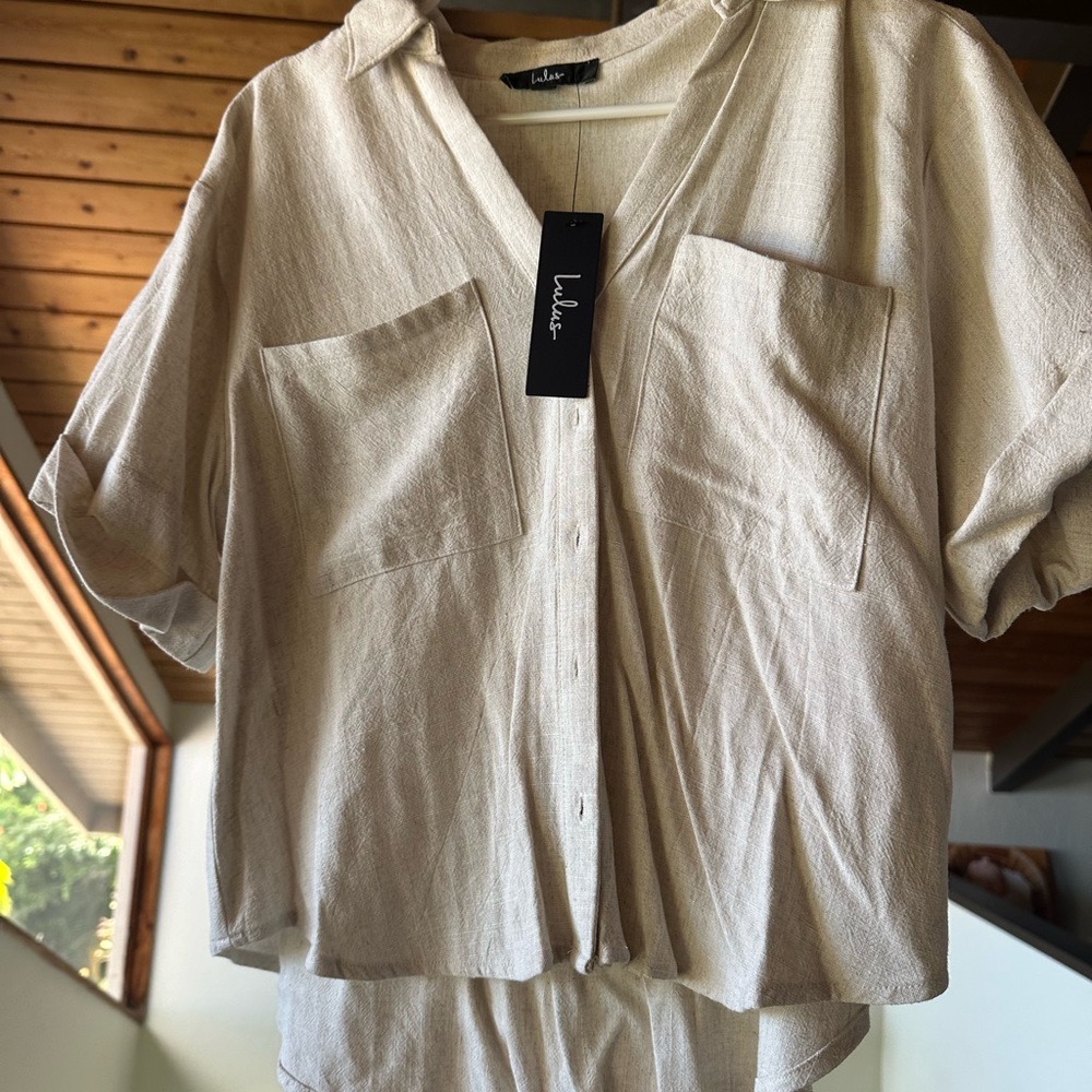Lulu's Cream Linen-Blend V-Neck Button Shirt - Picture 2 of 4